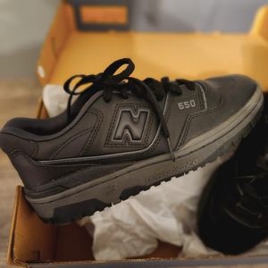 NWT New Balance Black Nior 550 Sneakers